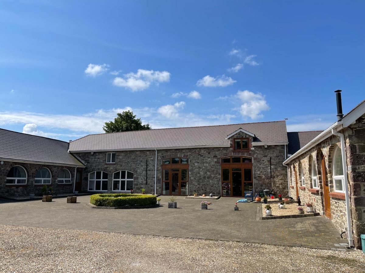 Red Kite Barn Villa Ammanford Buitenkant foto